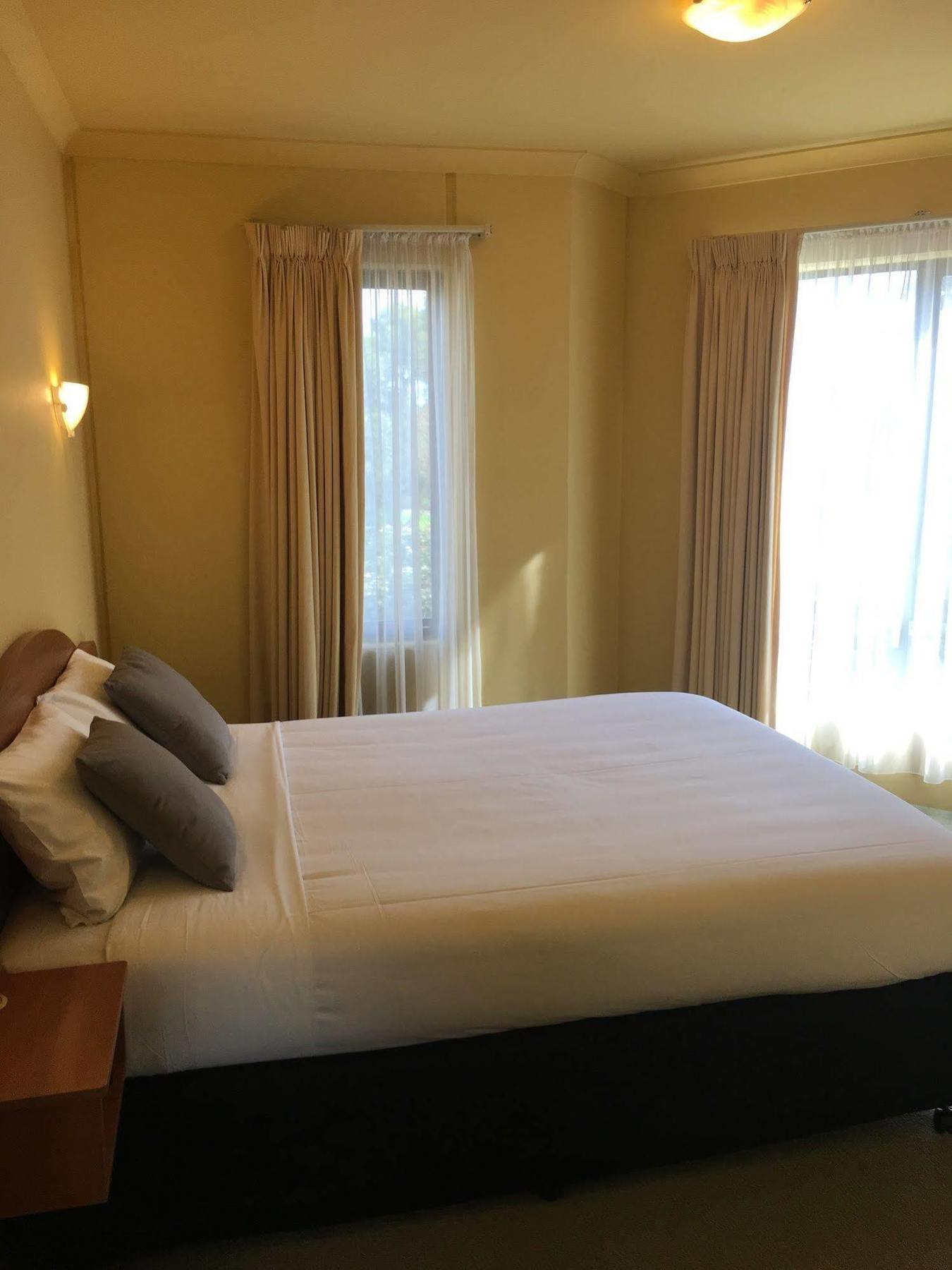 Hopkins House Motel & Apartments Warrnambool Ngoại thất bức ảnh